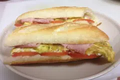 Hot sandwhich omelette