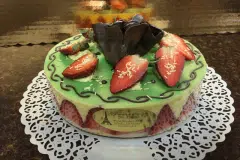 Fraisier (strawberry) cake