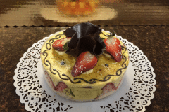 Fraisier creme brulee top