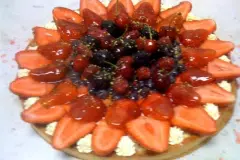 Forestier (mixed berry tart)